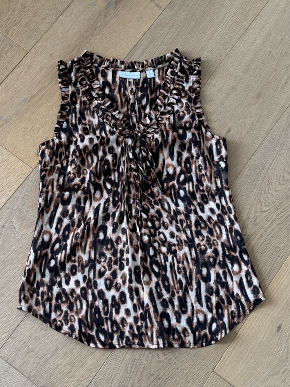New York & Co. Cheetah Leopard Print Sleeveless Blouse size xsmall
